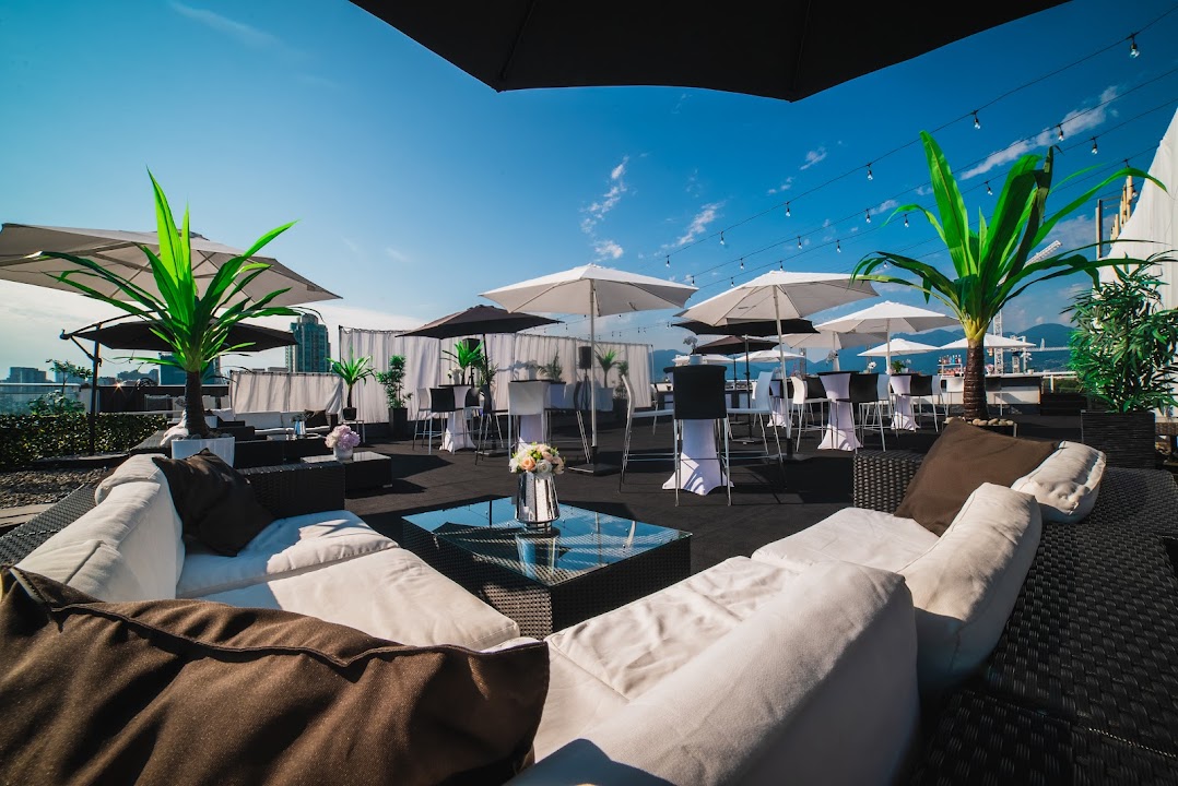 Penthouse Event & Business Suite